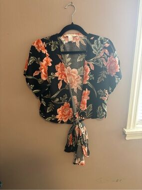 Streetwear Society Black Floral Tie-Front Crop Blouse with Floral Orange Designs